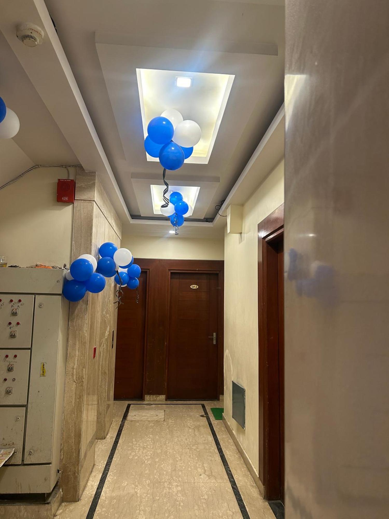 Hotel Sapphire International 100 Meters From The Railway Station 4*